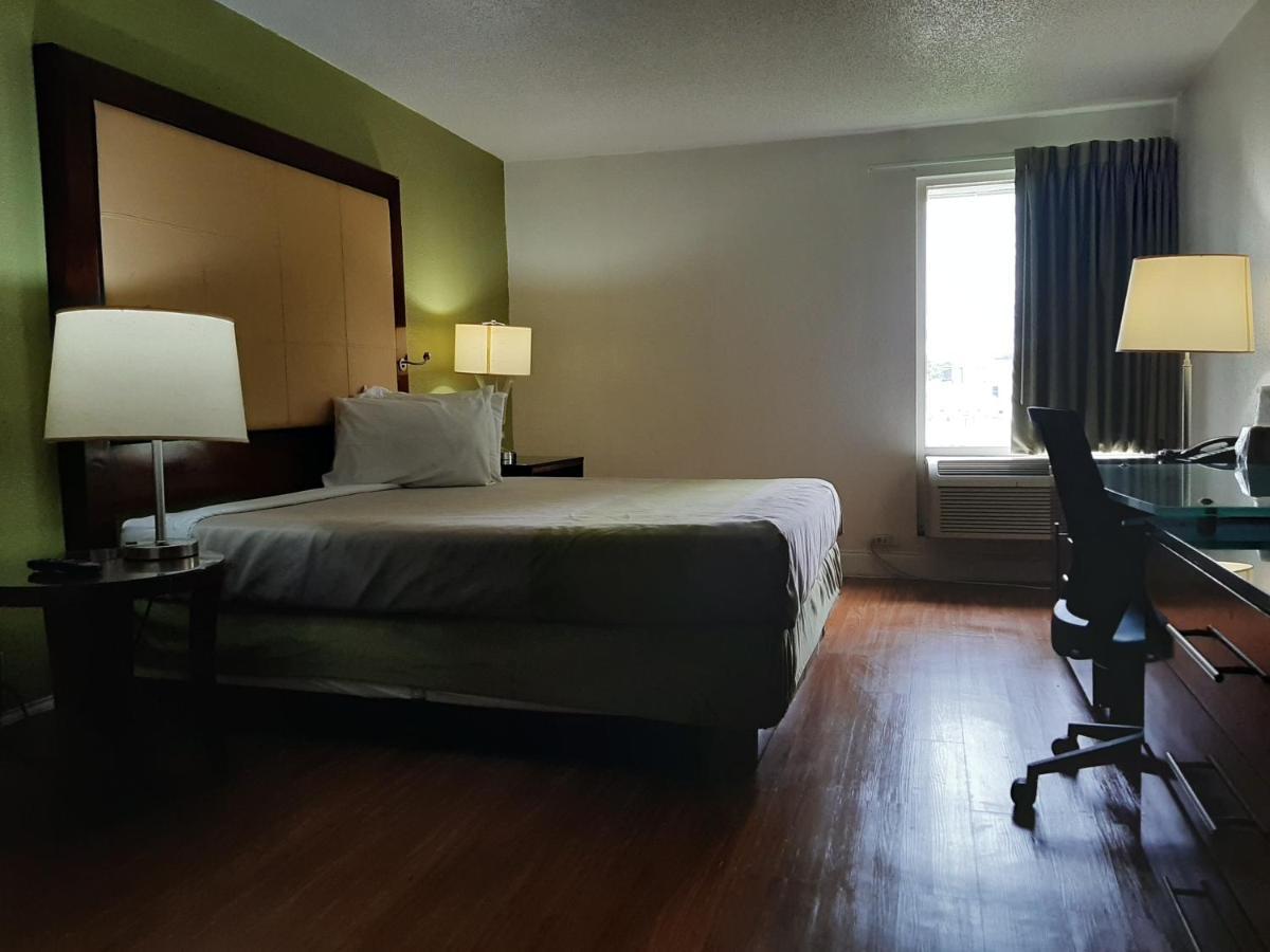 Econo Lodge Airport Near Billy Graham Parkway Charlotte Zewnętrze zdjęcie