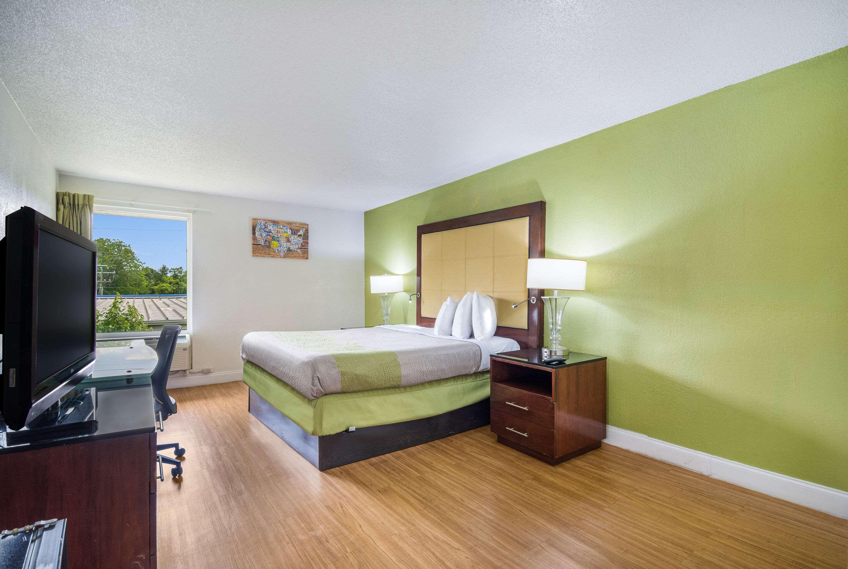 Econo Lodge Airport Near Billy Graham Parkway Charlotte Zewnętrze zdjęcie