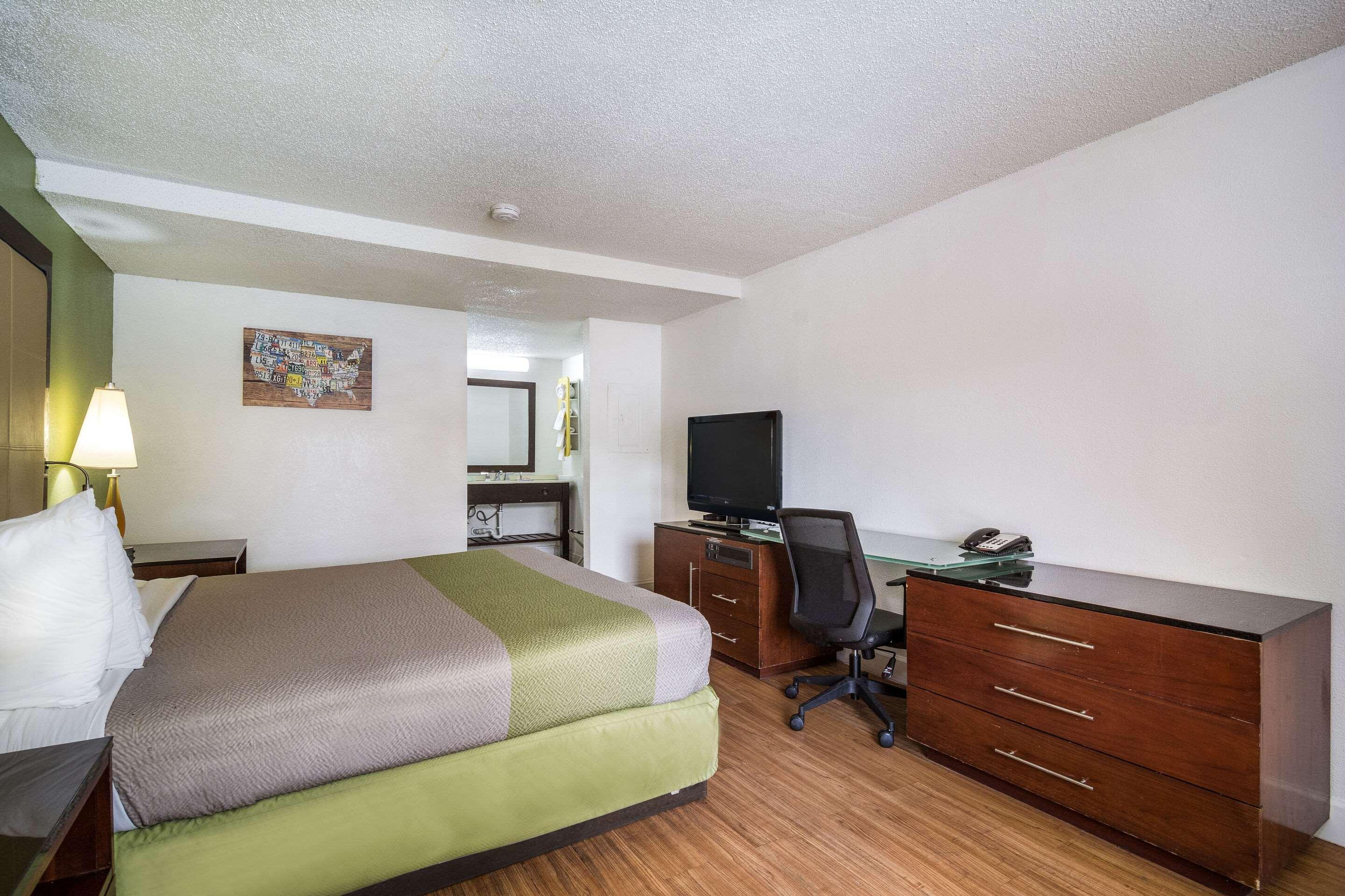 Econo Lodge Airport Near Billy Graham Parkway Charlotte Zewnętrze zdjęcie