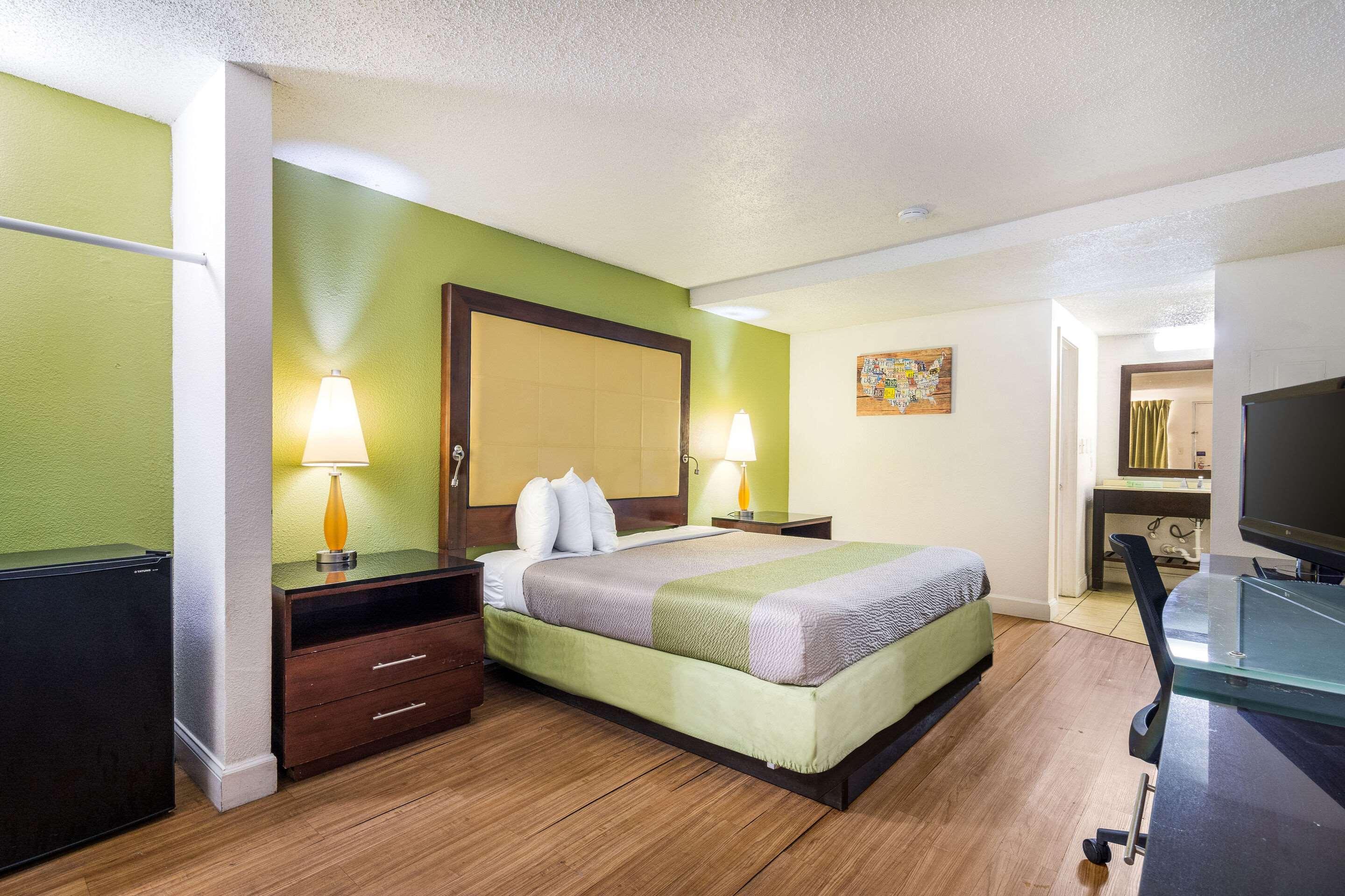 Econo Lodge Airport Near Billy Graham Parkway Charlotte Zewnętrze zdjęcie
