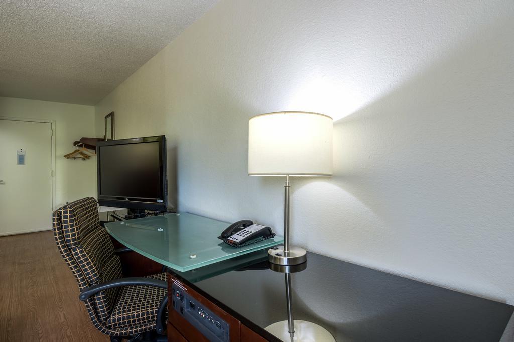 Econo Lodge Airport Near Billy Graham Parkway Charlotte Zewnętrze zdjęcie