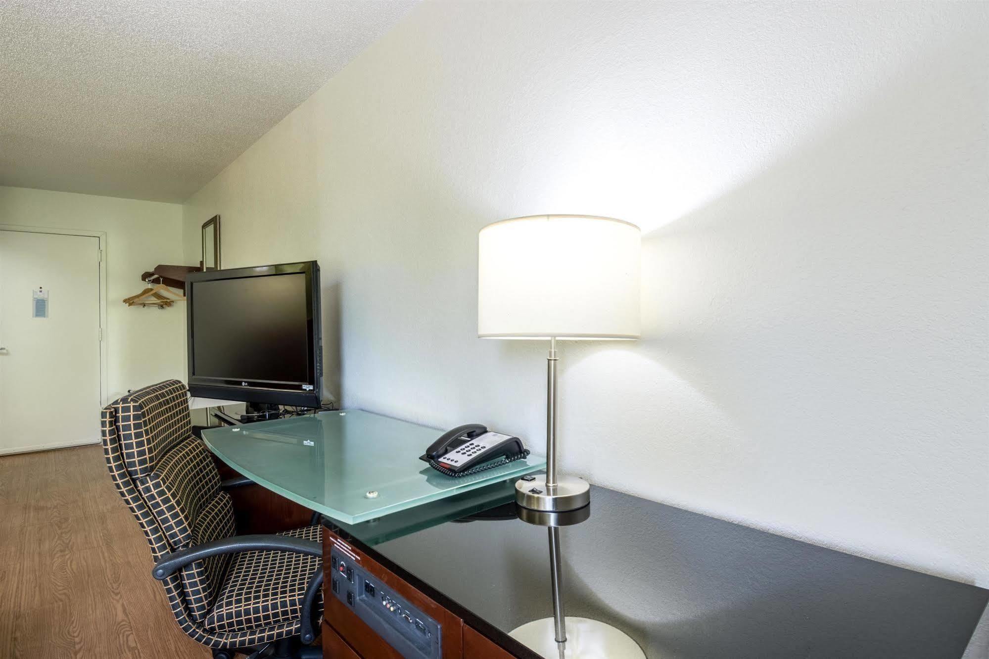 Econo Lodge Airport Near Billy Graham Parkway Charlotte Zewnętrze zdjęcie