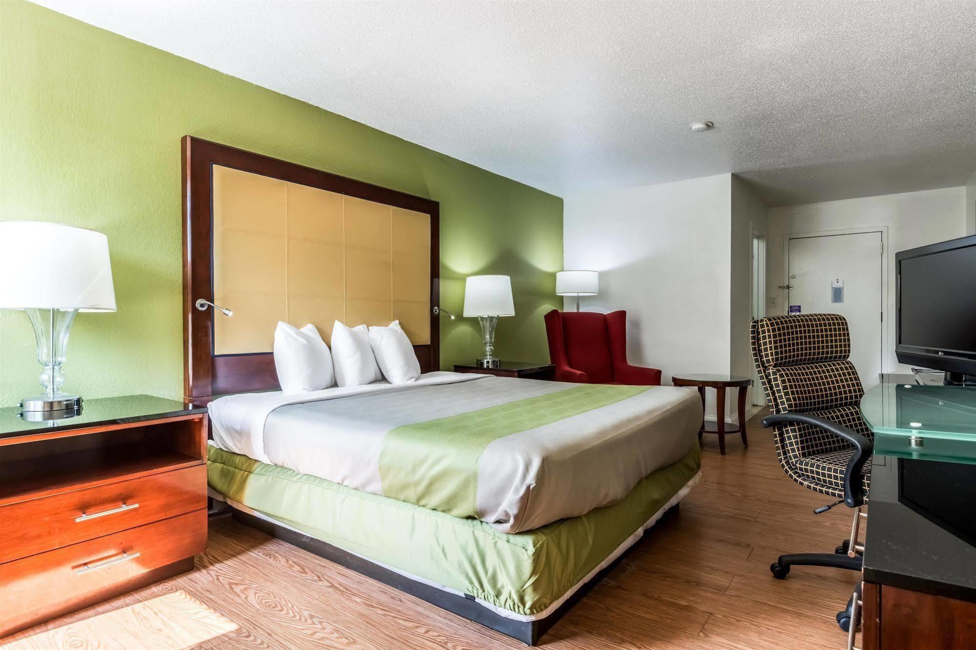 Econo Lodge Airport Near Billy Graham Parkway Charlotte Zewnętrze zdjęcie